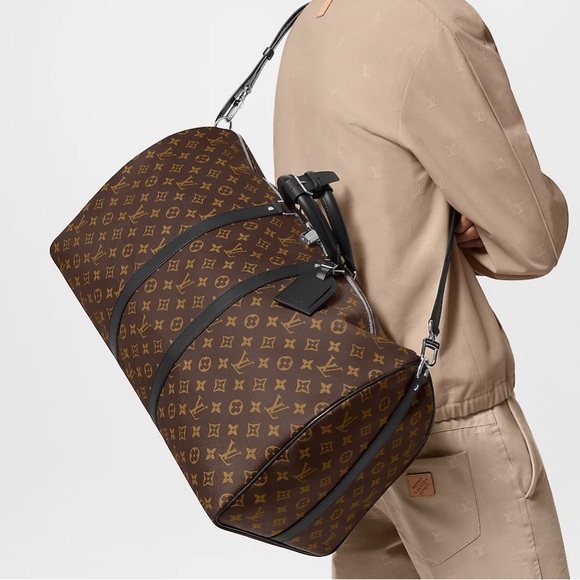 NWOT Louis Vuitton Keepall Bandoulière 55 Duffel Bag with COA - Picture 2 of 11